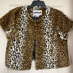 Faux Fur Cheetah Jacket/Coat. Size XL.